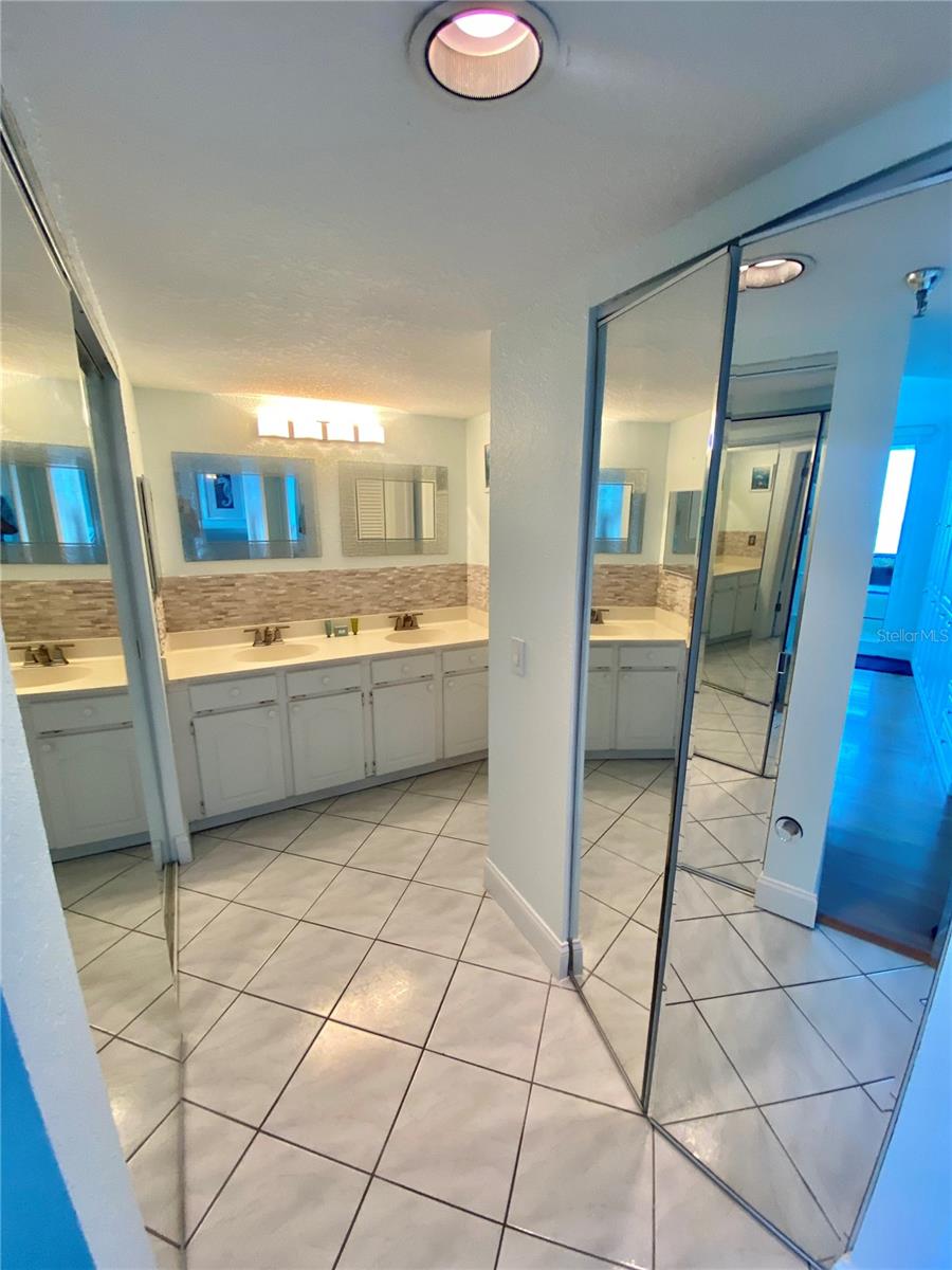 GULF ISLAND BEACH TENNIS - Residential Lease