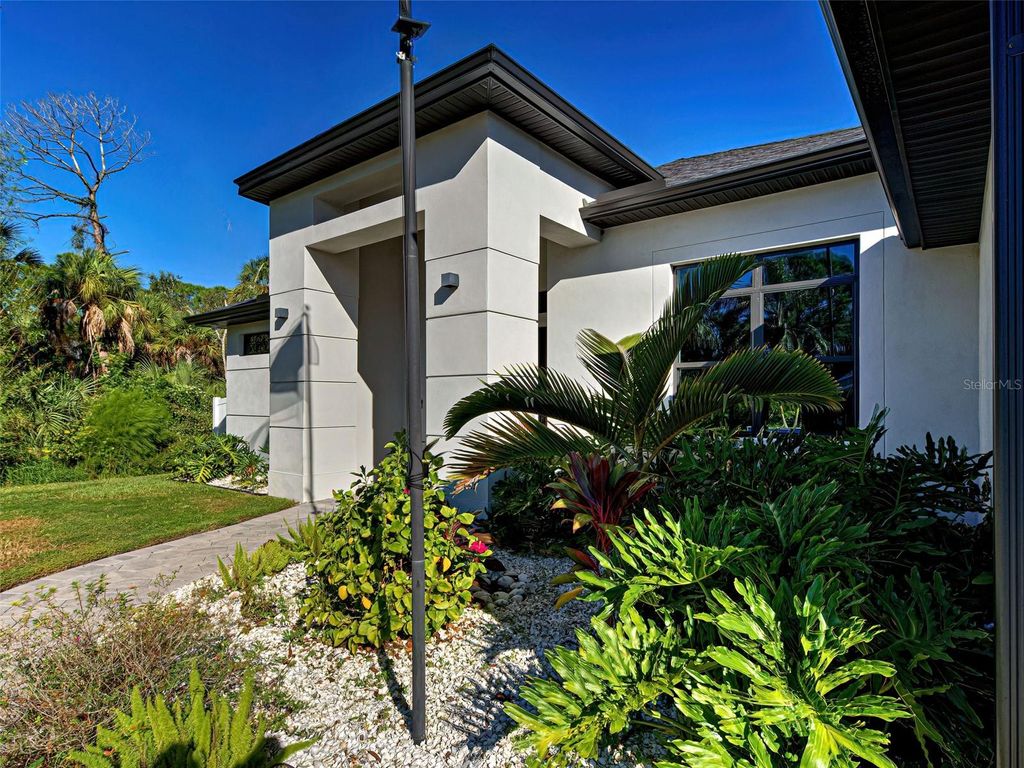Photo of 3692 Shawnee Terrace, North Port, FL 34286 (MLS # C7516435)
