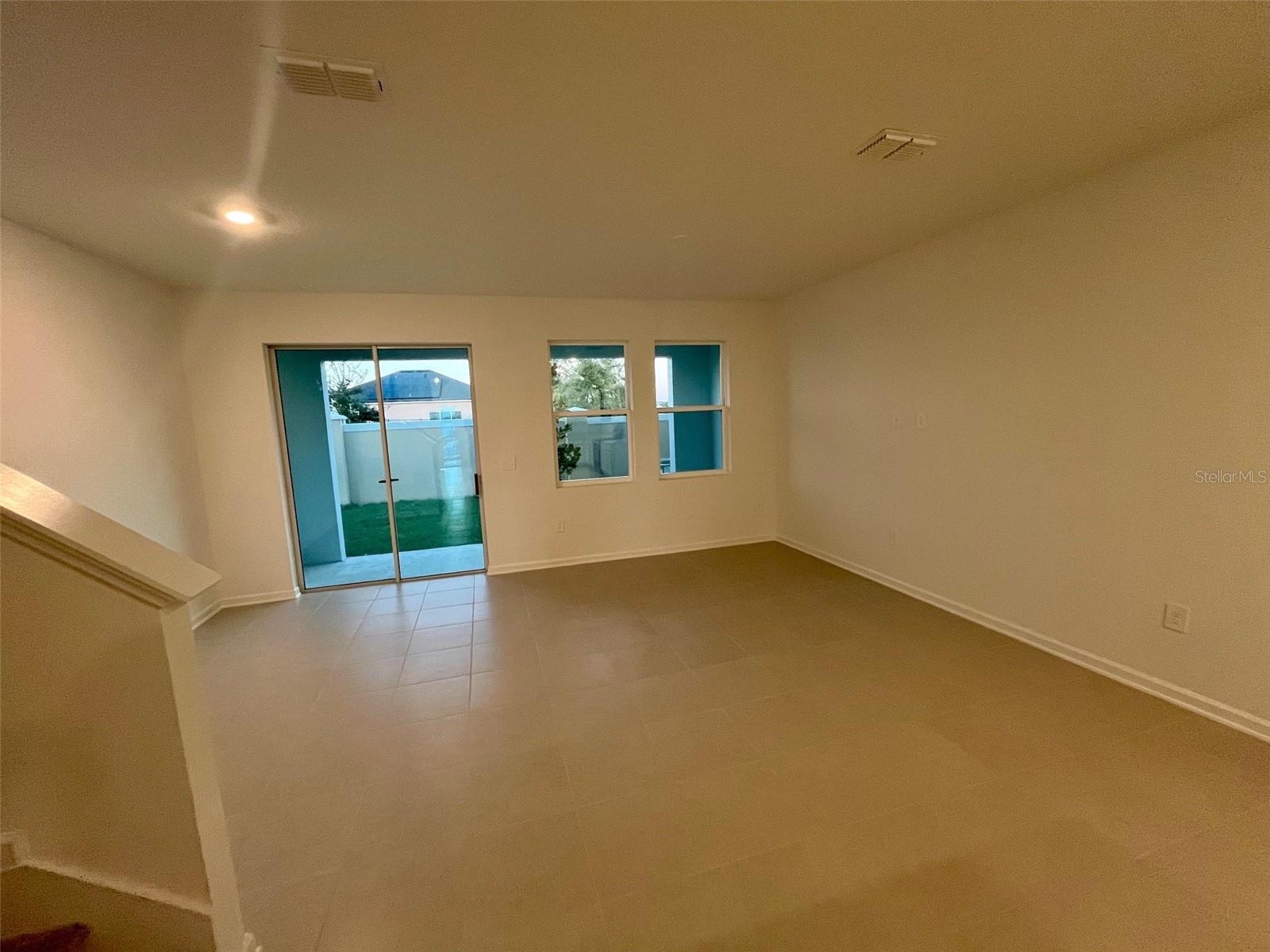 SOL VISTA - Residential Lease