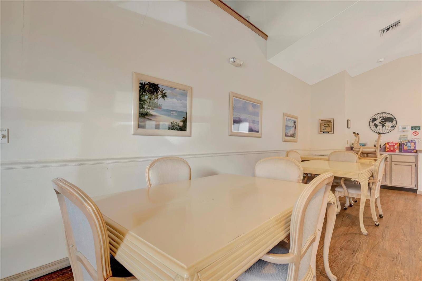 FAIRWAY PALMS A CONDO - Residential