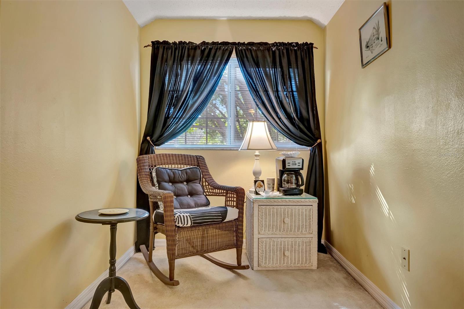 FAIRWAY PALMS A CONDO - Residential