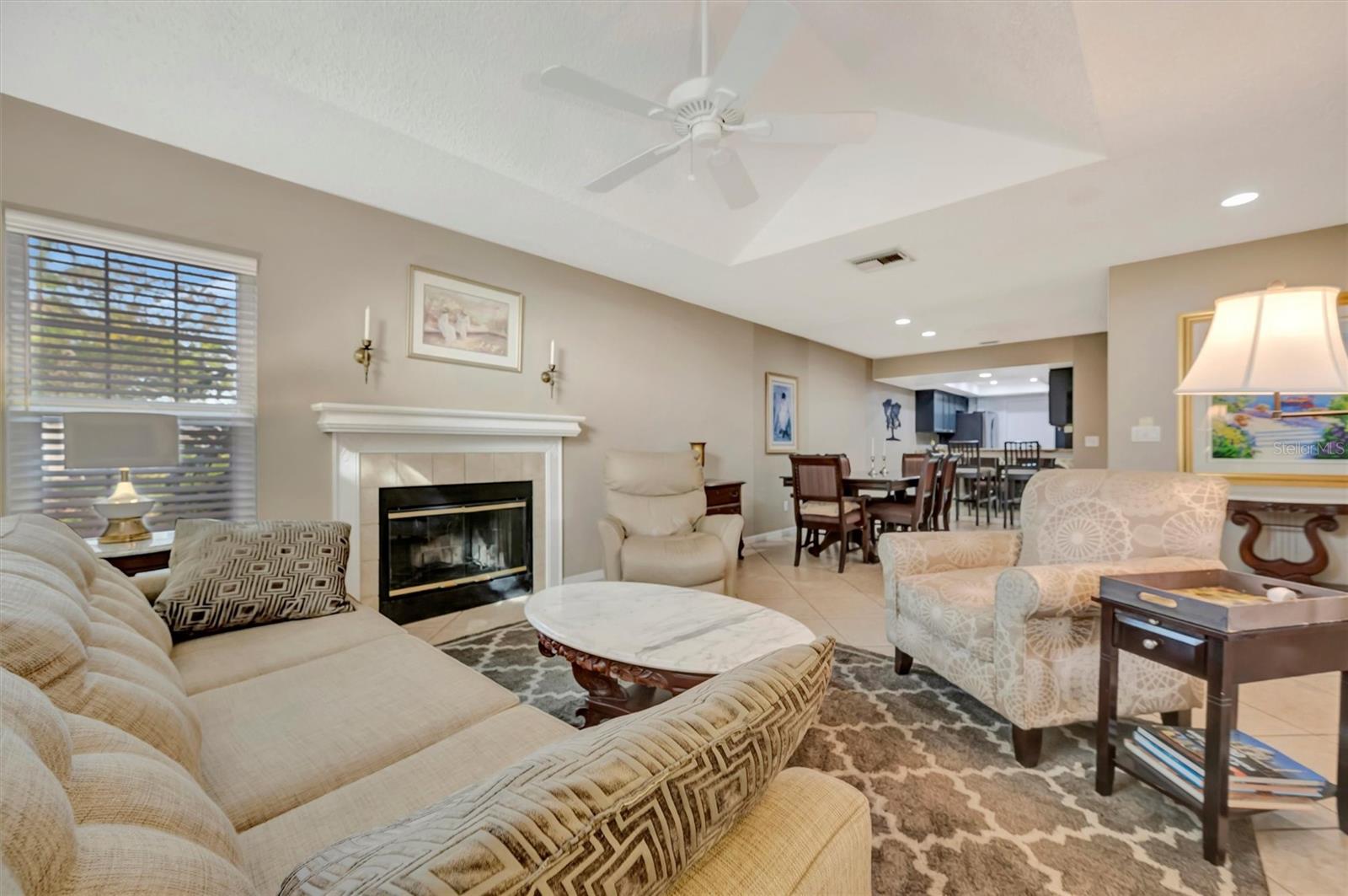 FAIRWAY PALMS A CONDO - Residential