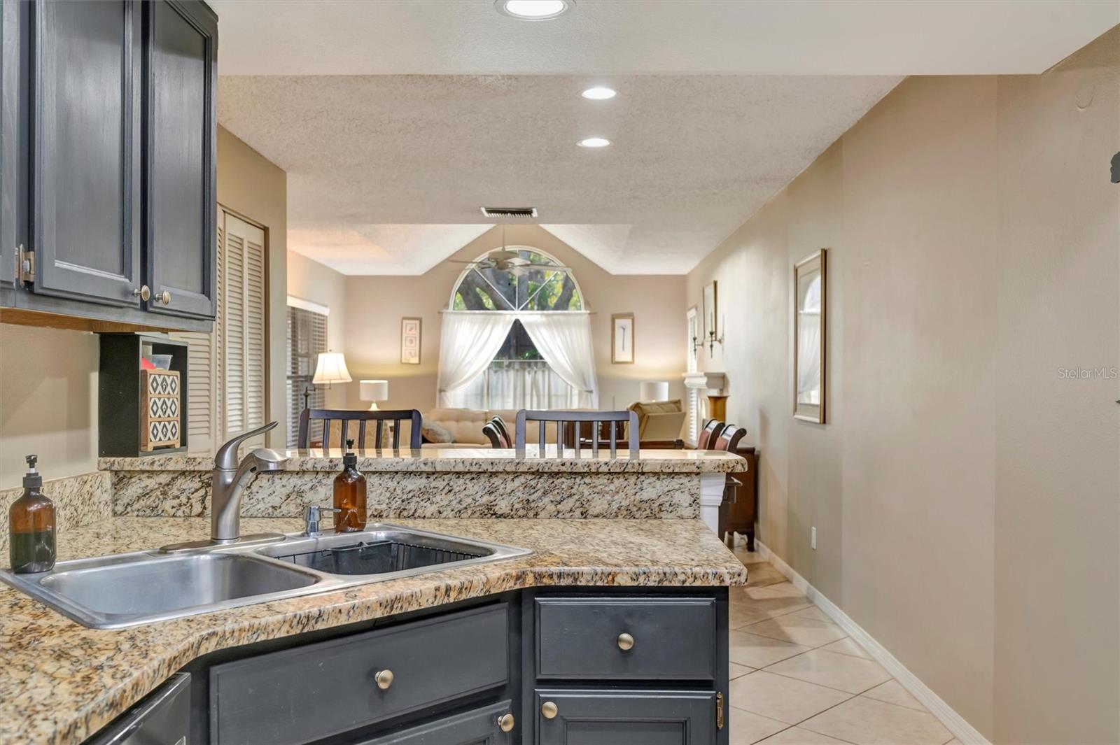 FAIRWAY PALMS A CONDO - Residential