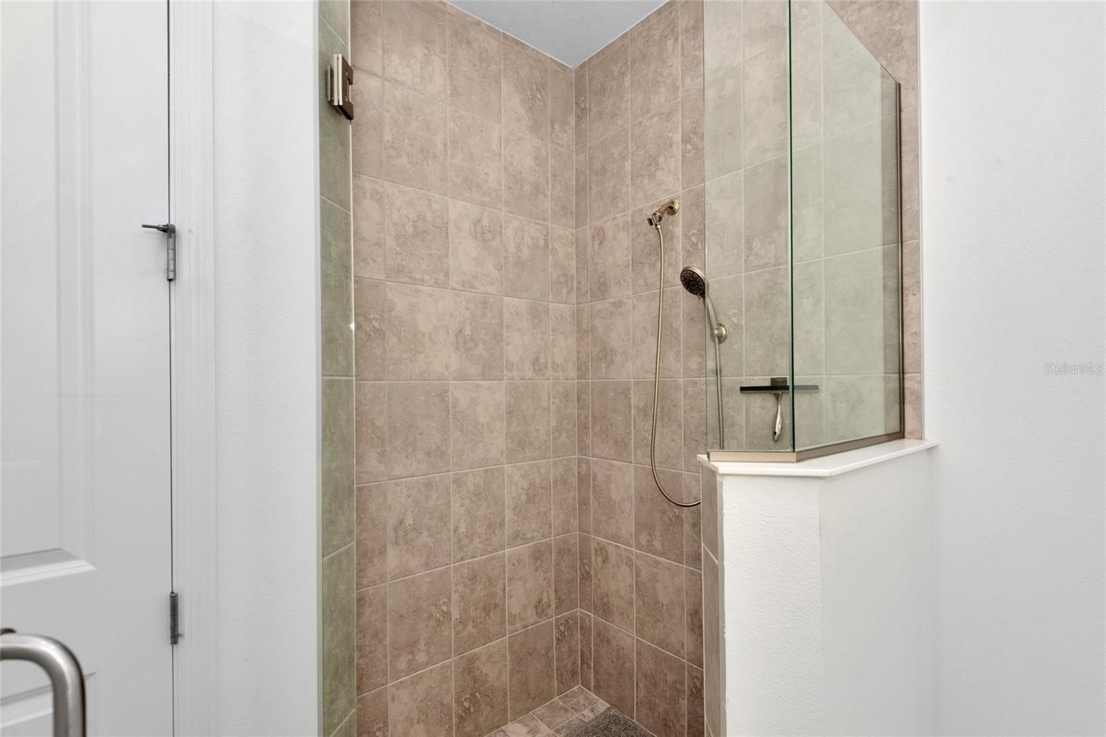 LATITUDE/DAYTONA BEACH PH 7 - Residential