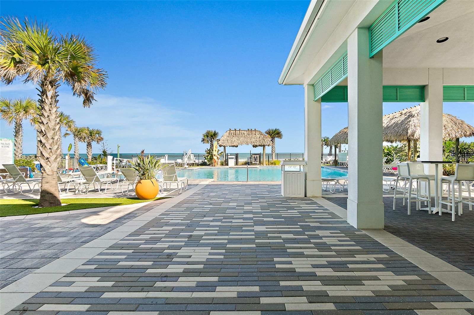 LATITUDE/DAYTONA BEACH PH 7 - Residential