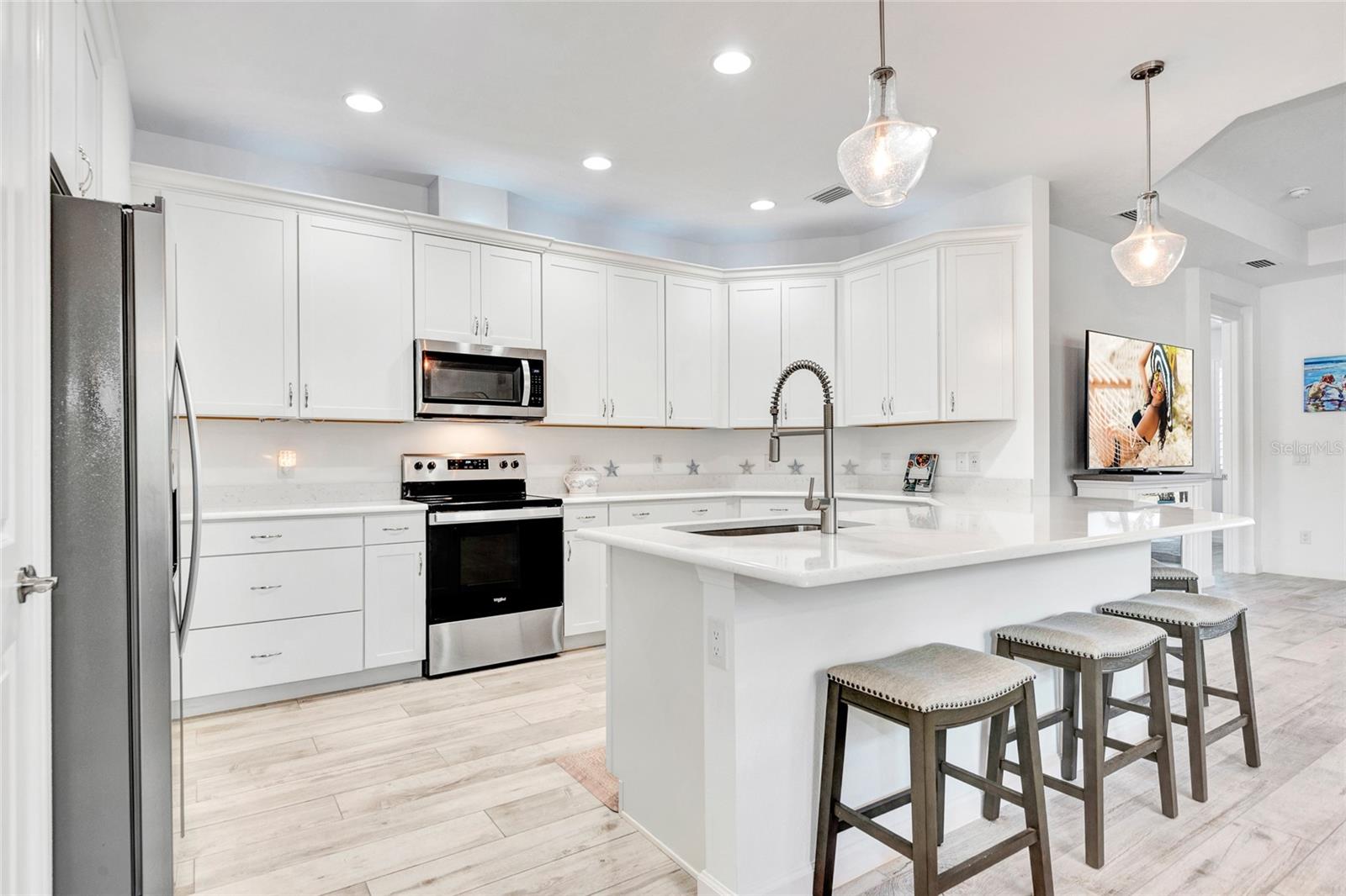 LATITUDE/DAYTONA BEACH PH 7 - Residential