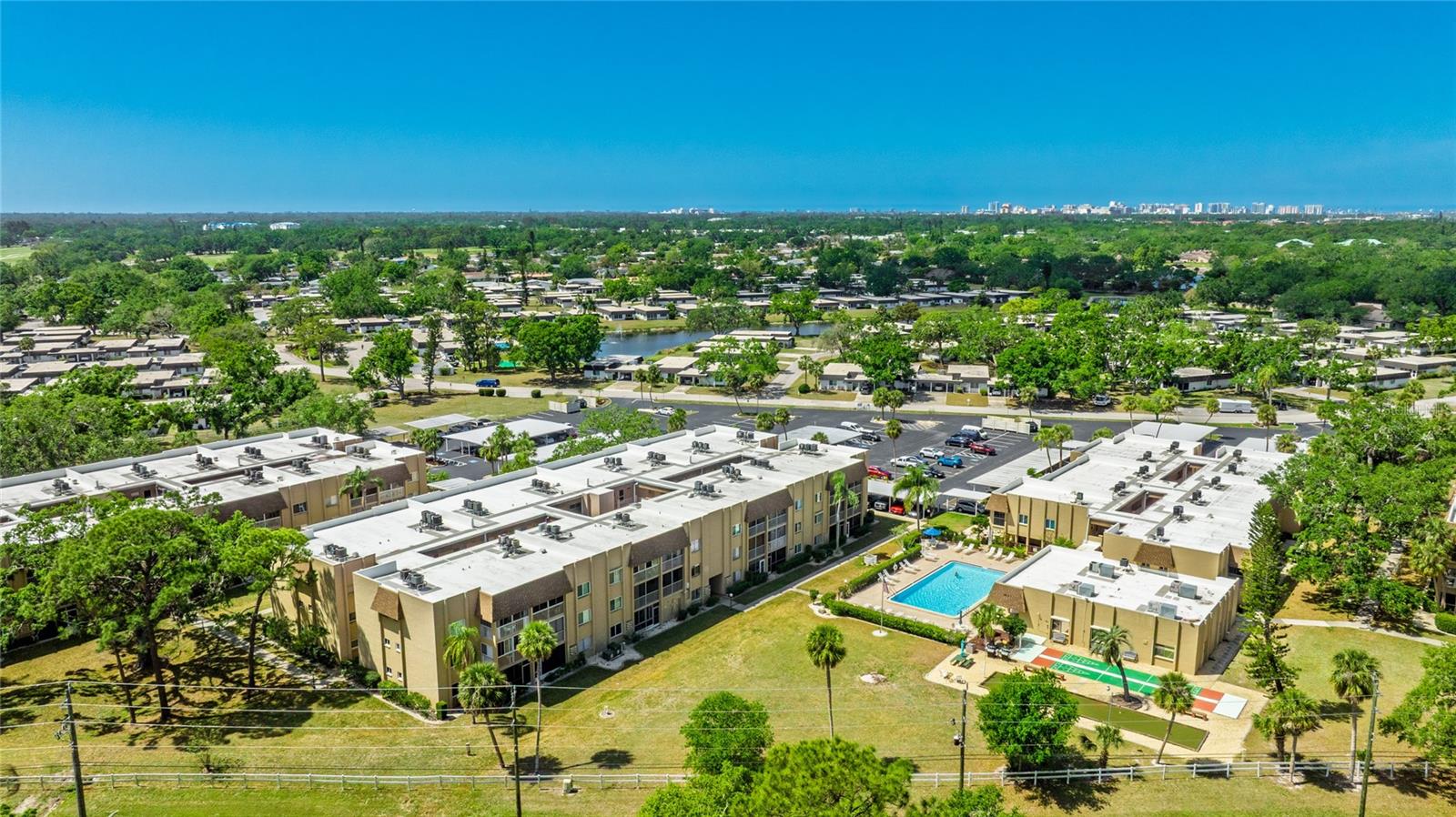 GLEN OAKS GARDEN APTS 2 - Residential