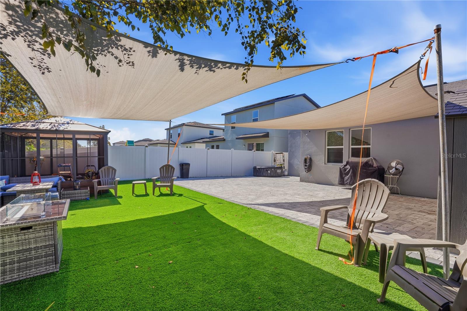 OAKLEY PLACE - Residential