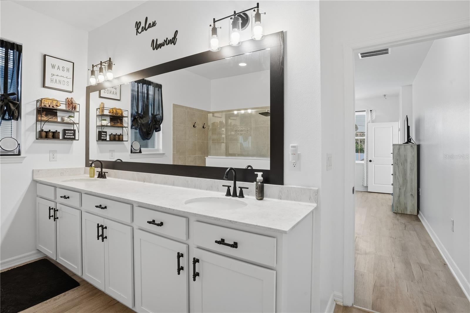 OAKLEY PLACE - Residential