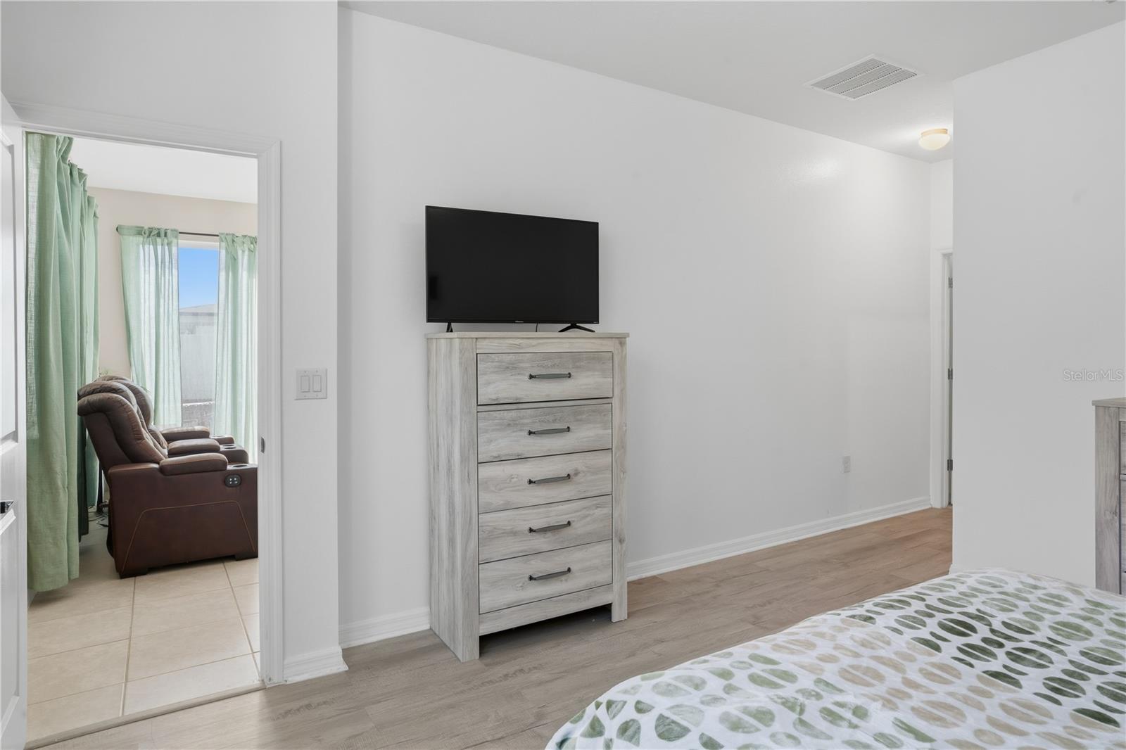 OAKLEY PLACE - Residential