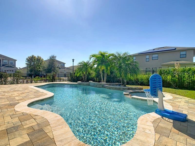 TAPESTRY - Residential