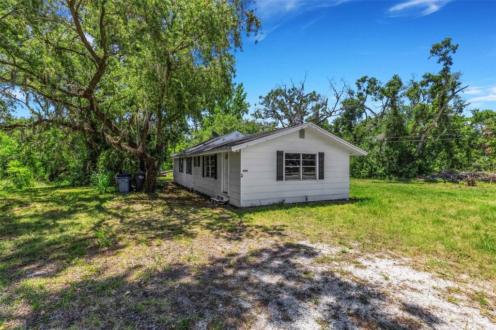 Photo of 8010 Brower Drive, Bradenton, FL 34211 (MLS # A4695849)