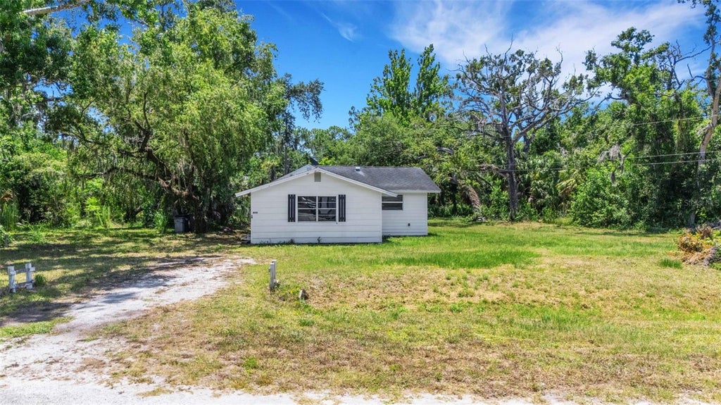 Photo of 8010 Brower Drive, Bradenton, FL 34211 (MLS # A4695849)