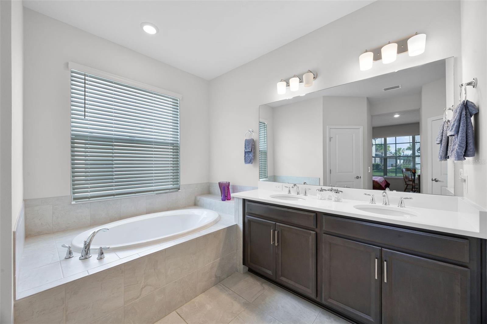 BELLALAGO PH 5J SEC 3 - Residential