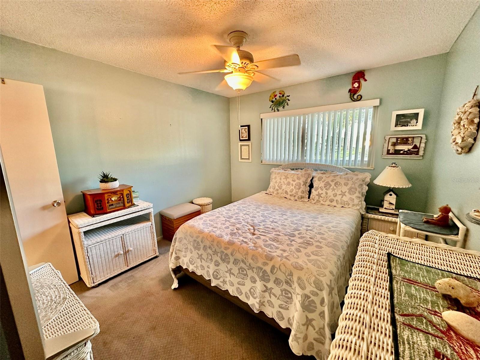 ON TOP OF THE WORLD - Residential