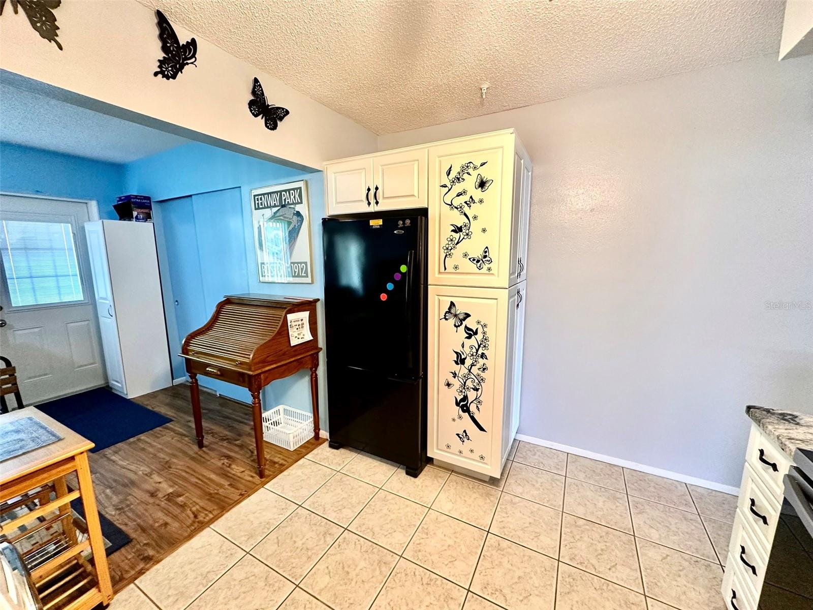 ON TOP OF THE WORLD - Residential