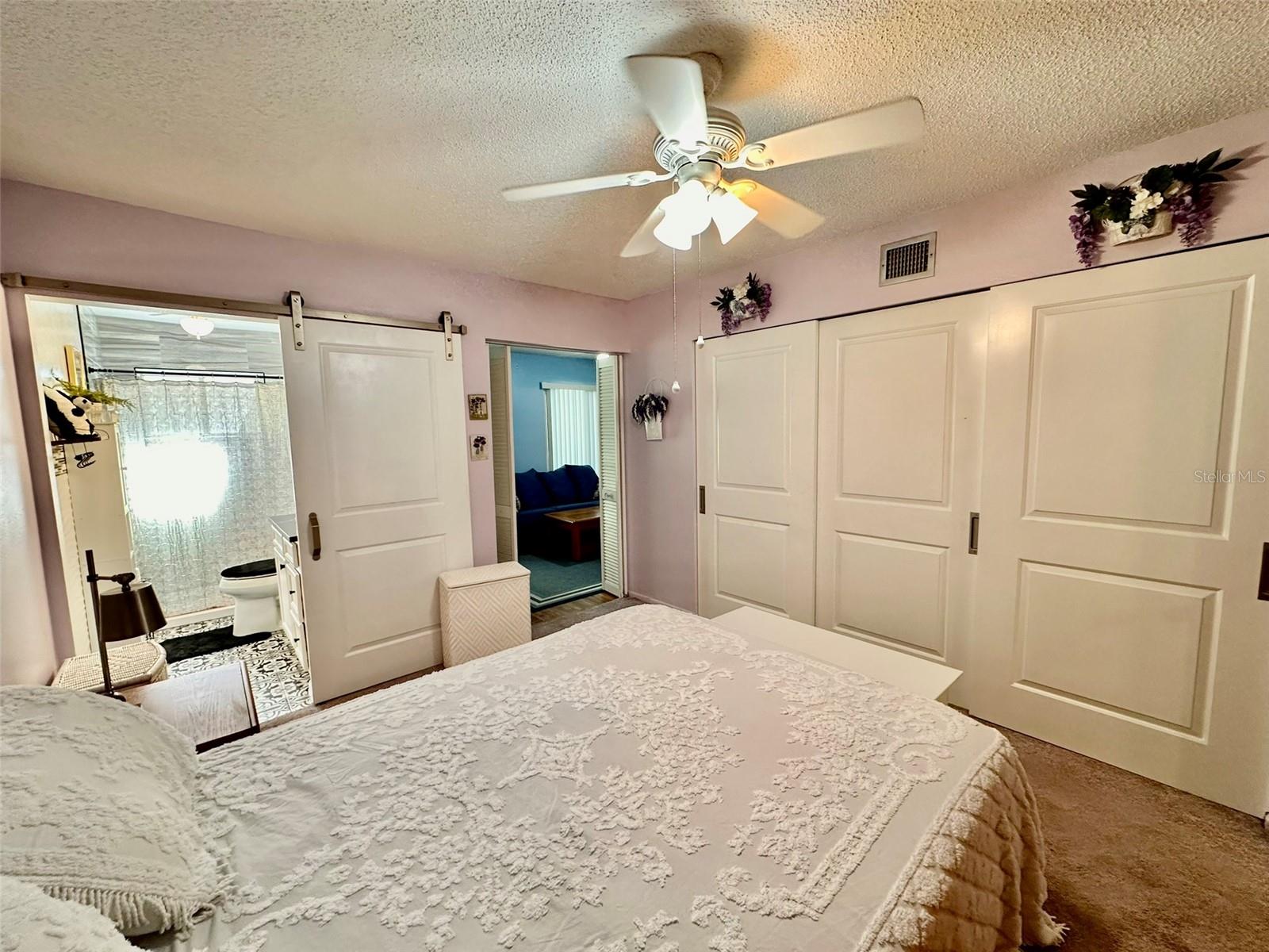 ON TOP OF THE WORLD - Residential