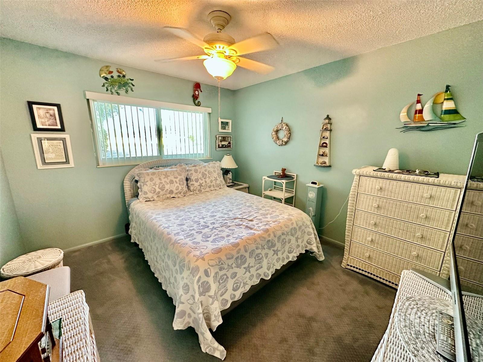 ON TOP OF THE WORLD - Residential