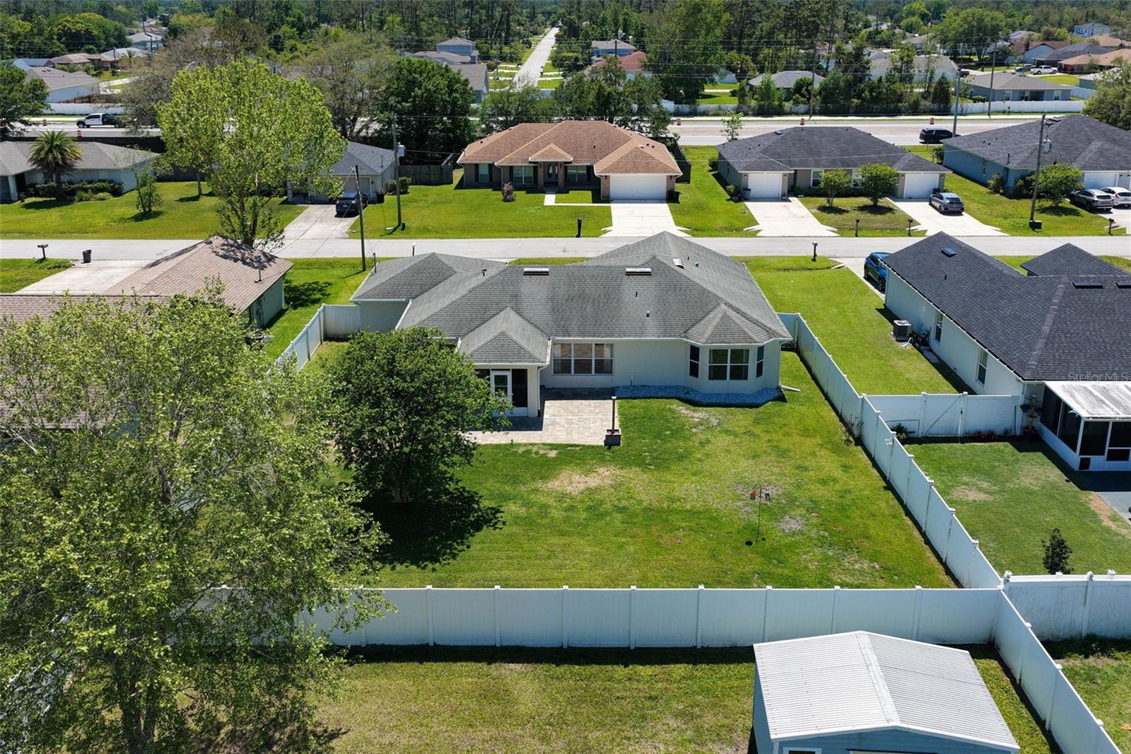 PINE LAKES - Residential