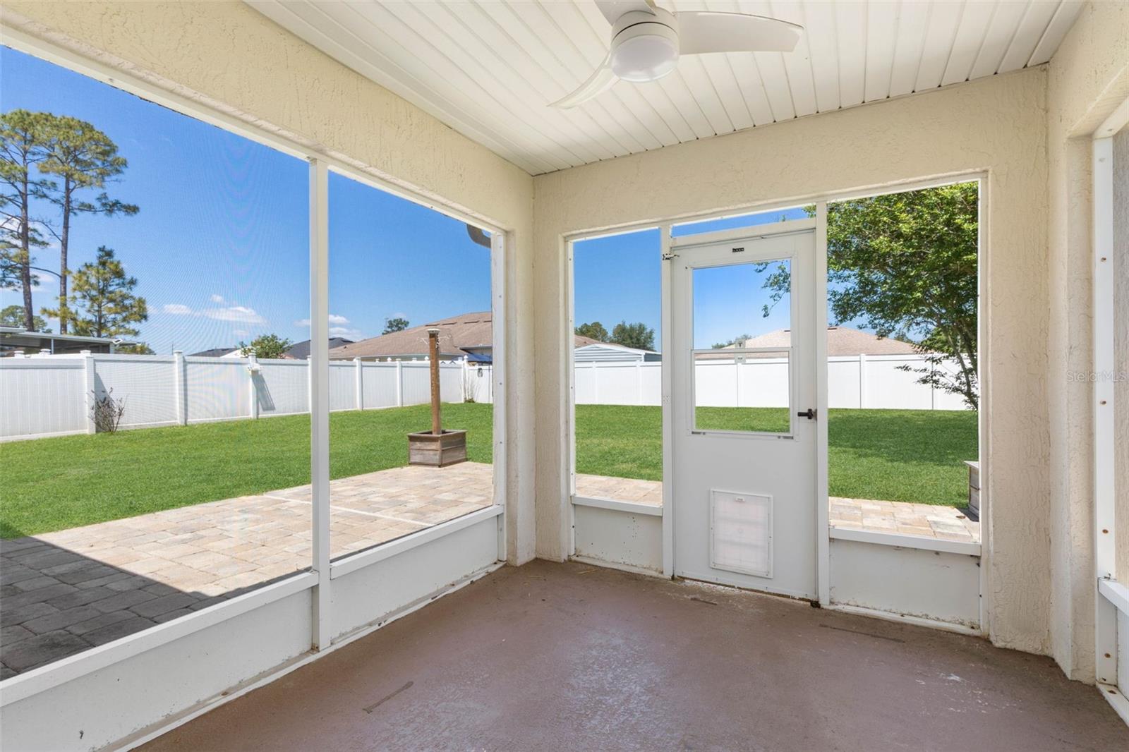 PINE LAKES - Residential