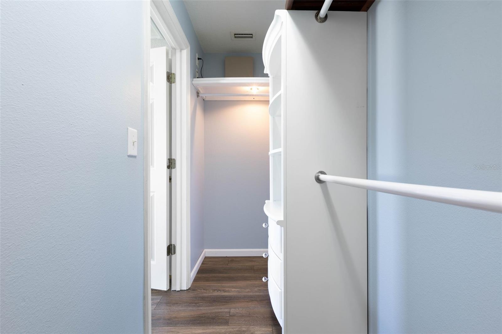 PINE LAKES - Residential