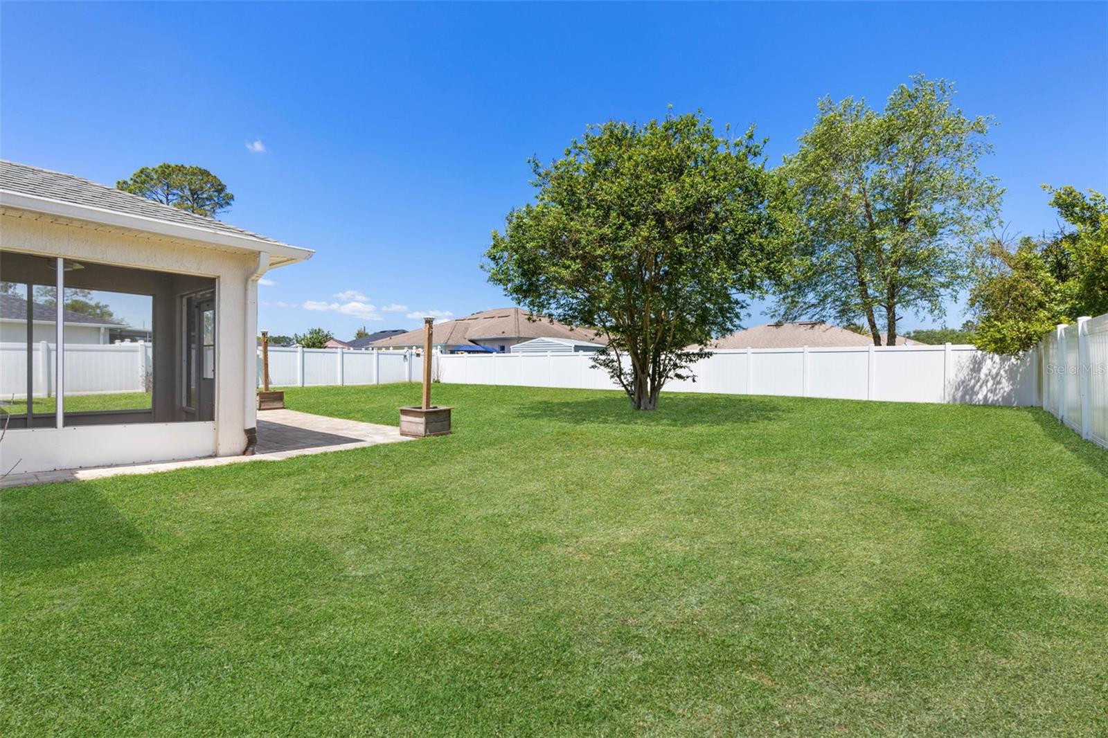 PINE LAKES - Residential