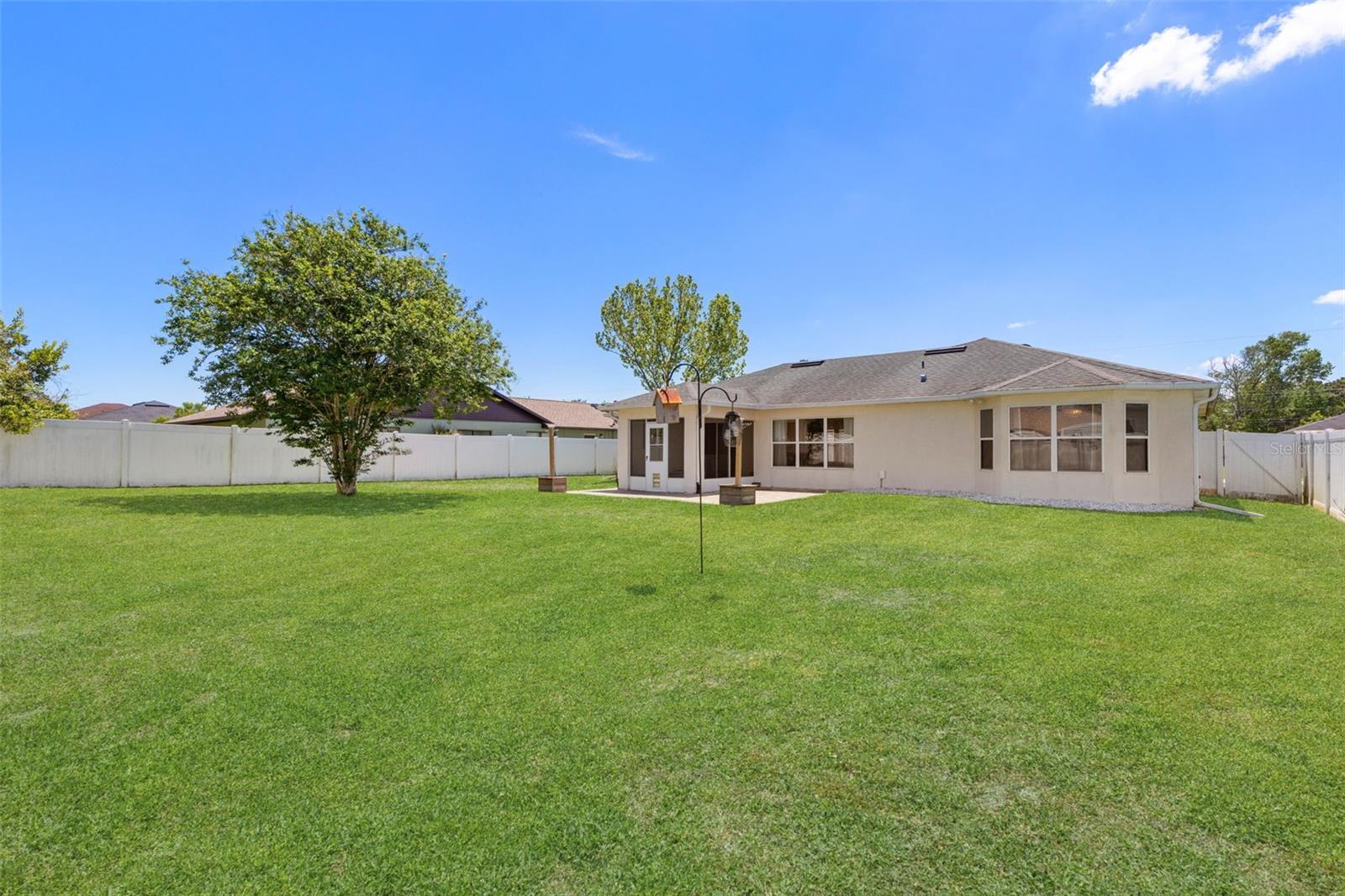 PINE LAKES - Residential