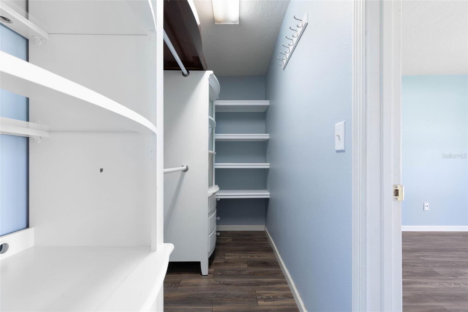 PINE LAKES - Residential