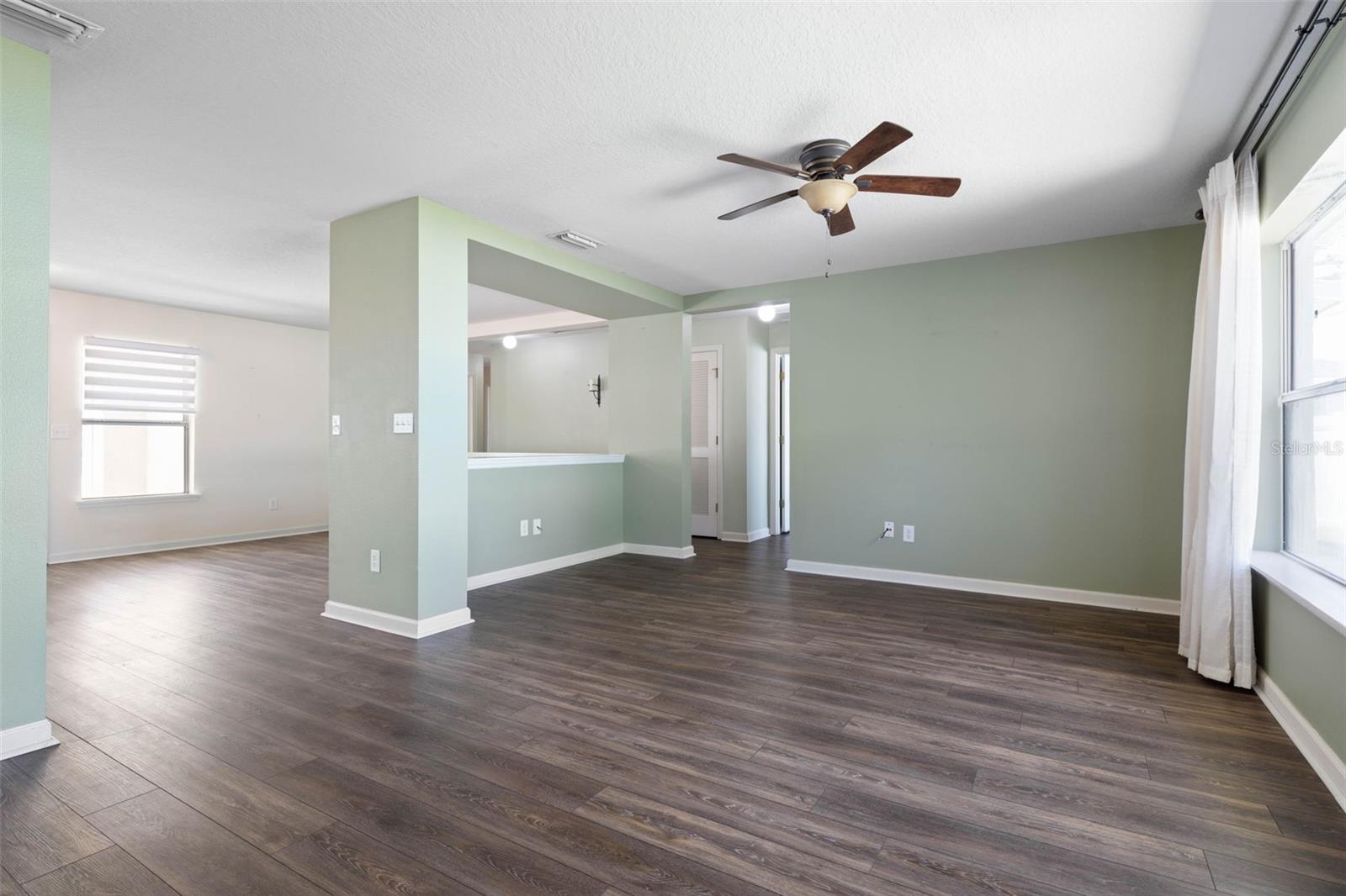 PINE LAKES - Residential