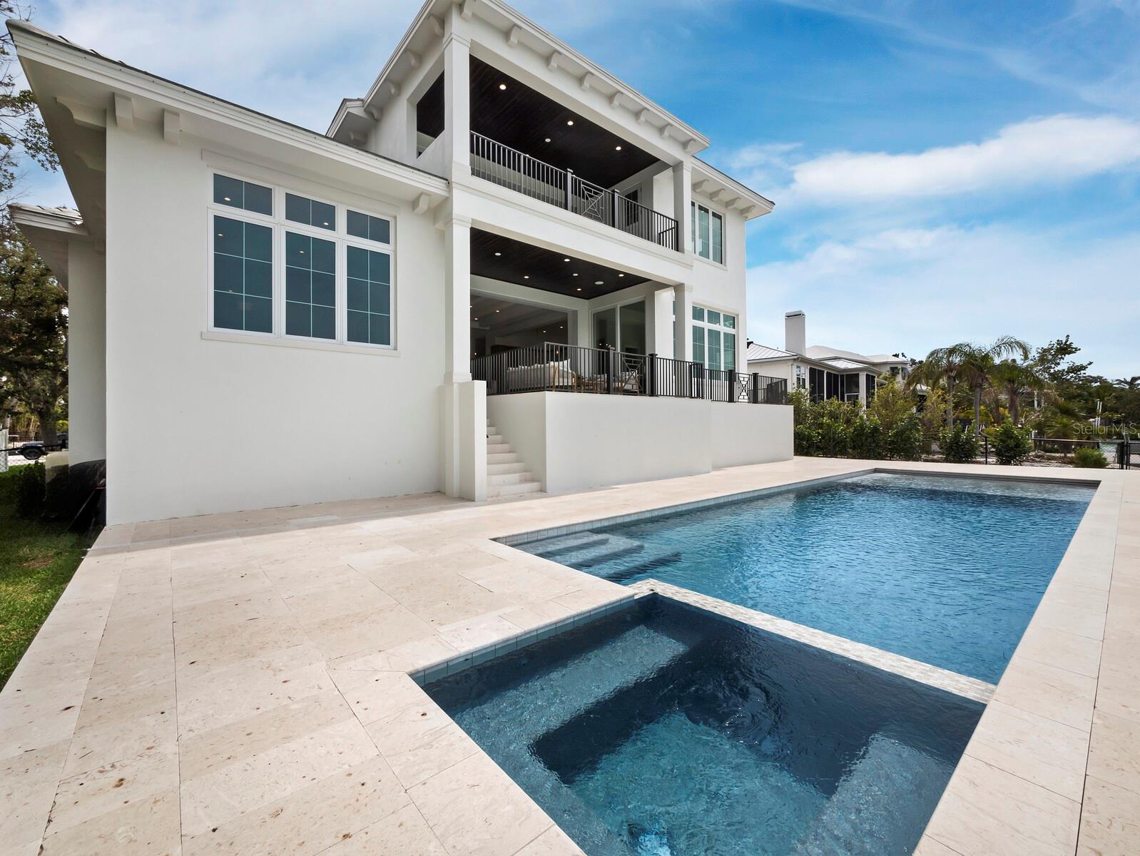 BAY ISLAND - Residential