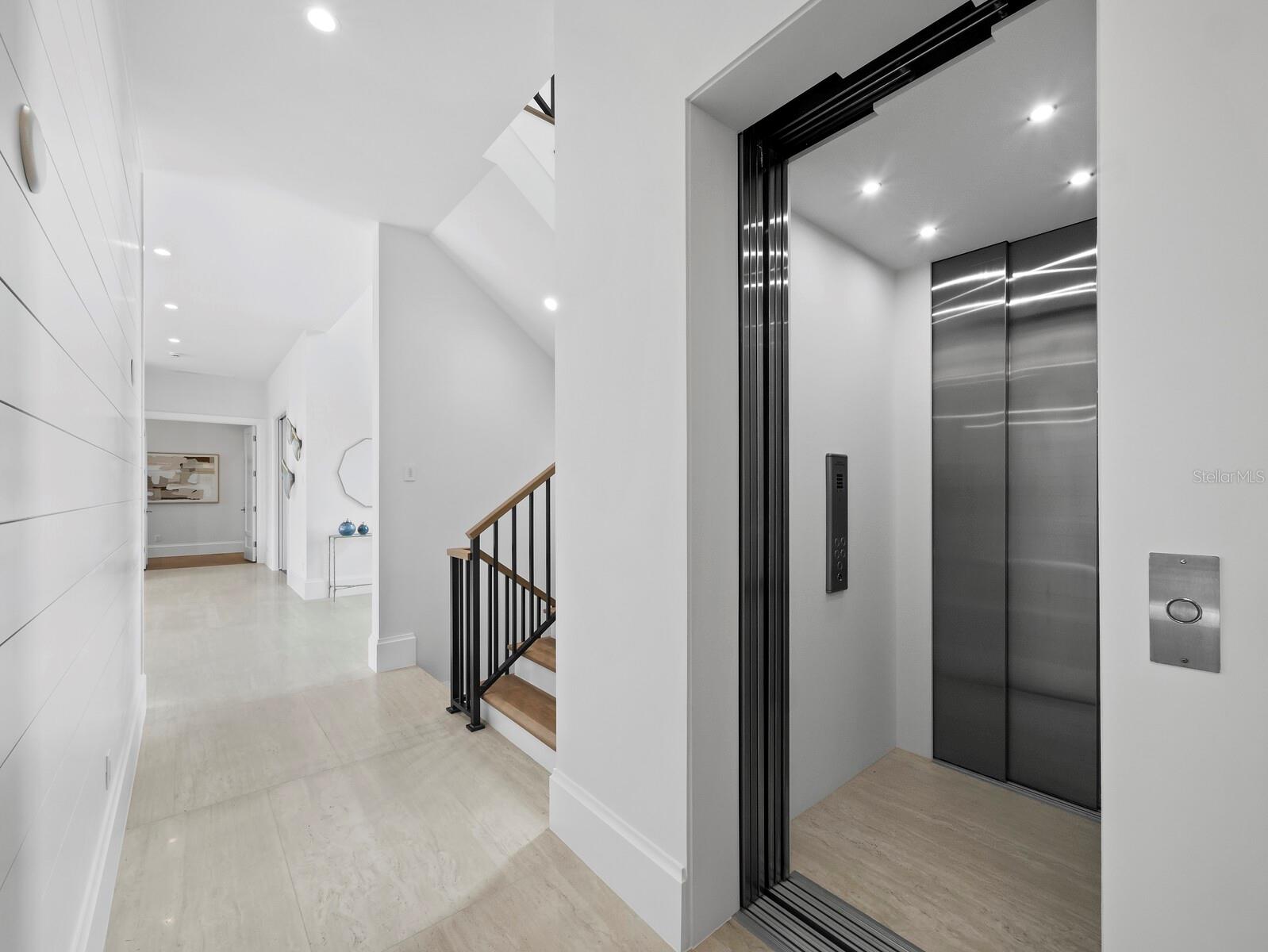 BAY ISLAND - Residential