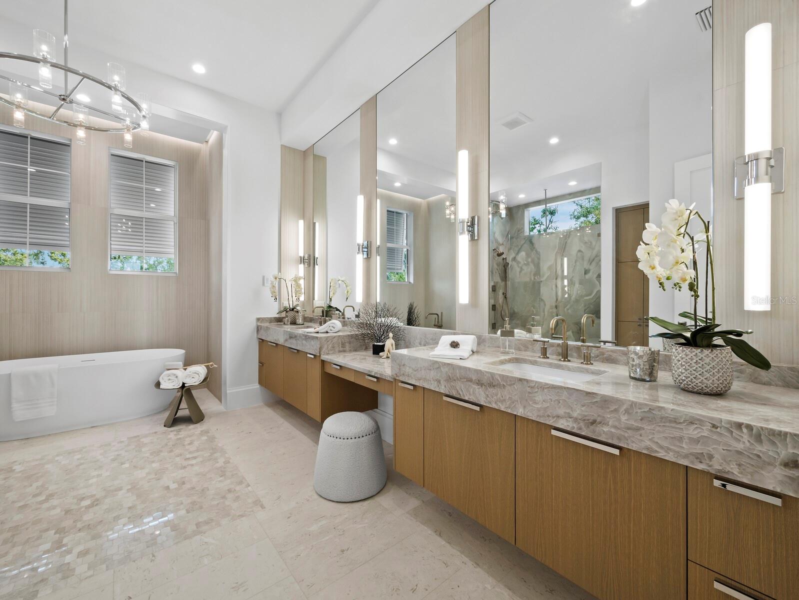 BAY ISLAND - Residential