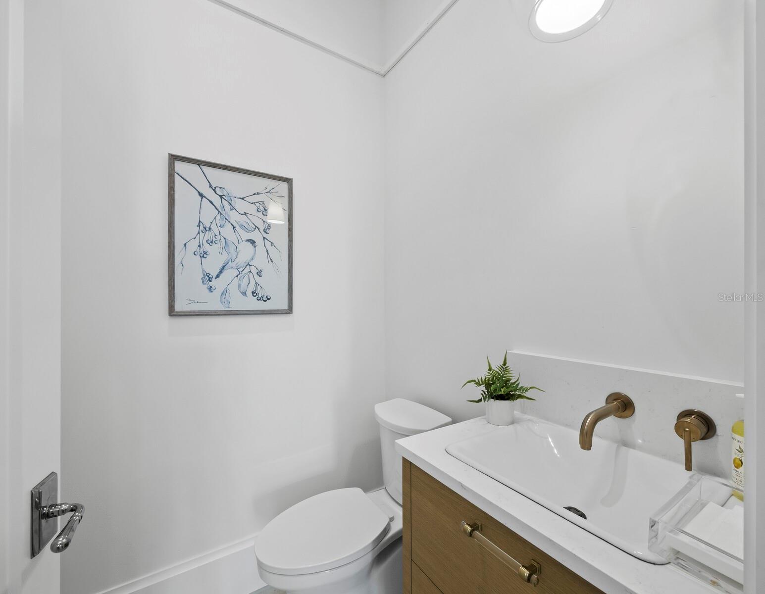 BAY ISLAND - Residential