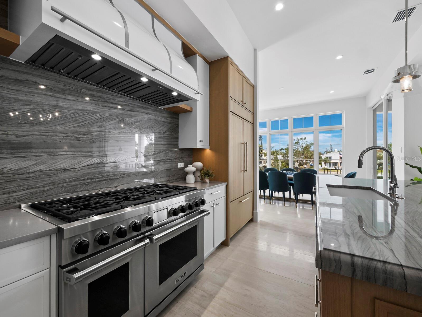 BAY ISLAND - Residential