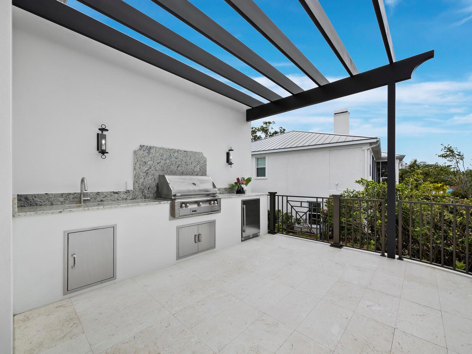 BAY ISLAND - Residential