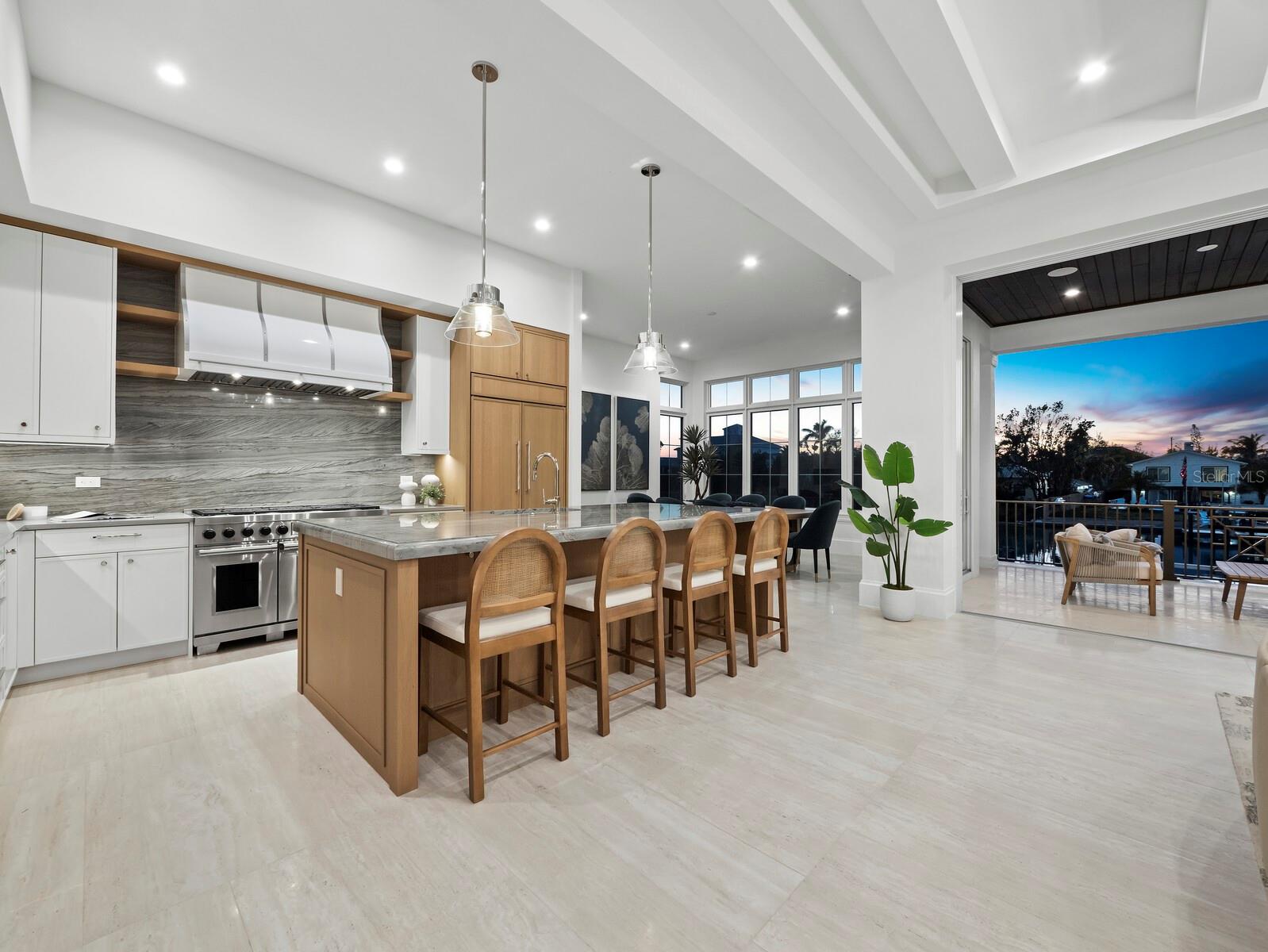 BAY ISLAND - Residential