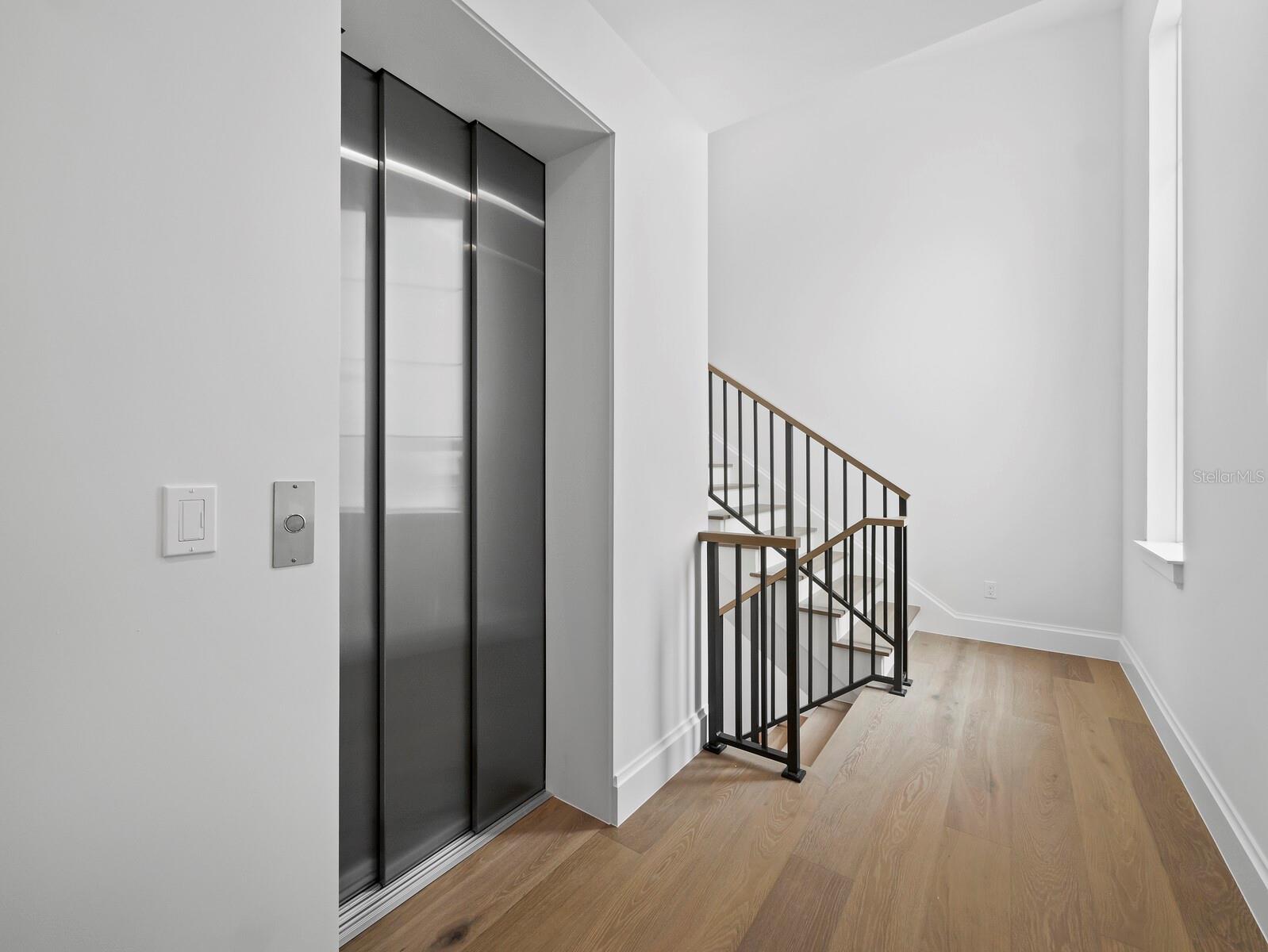 BAY ISLAND - Residential