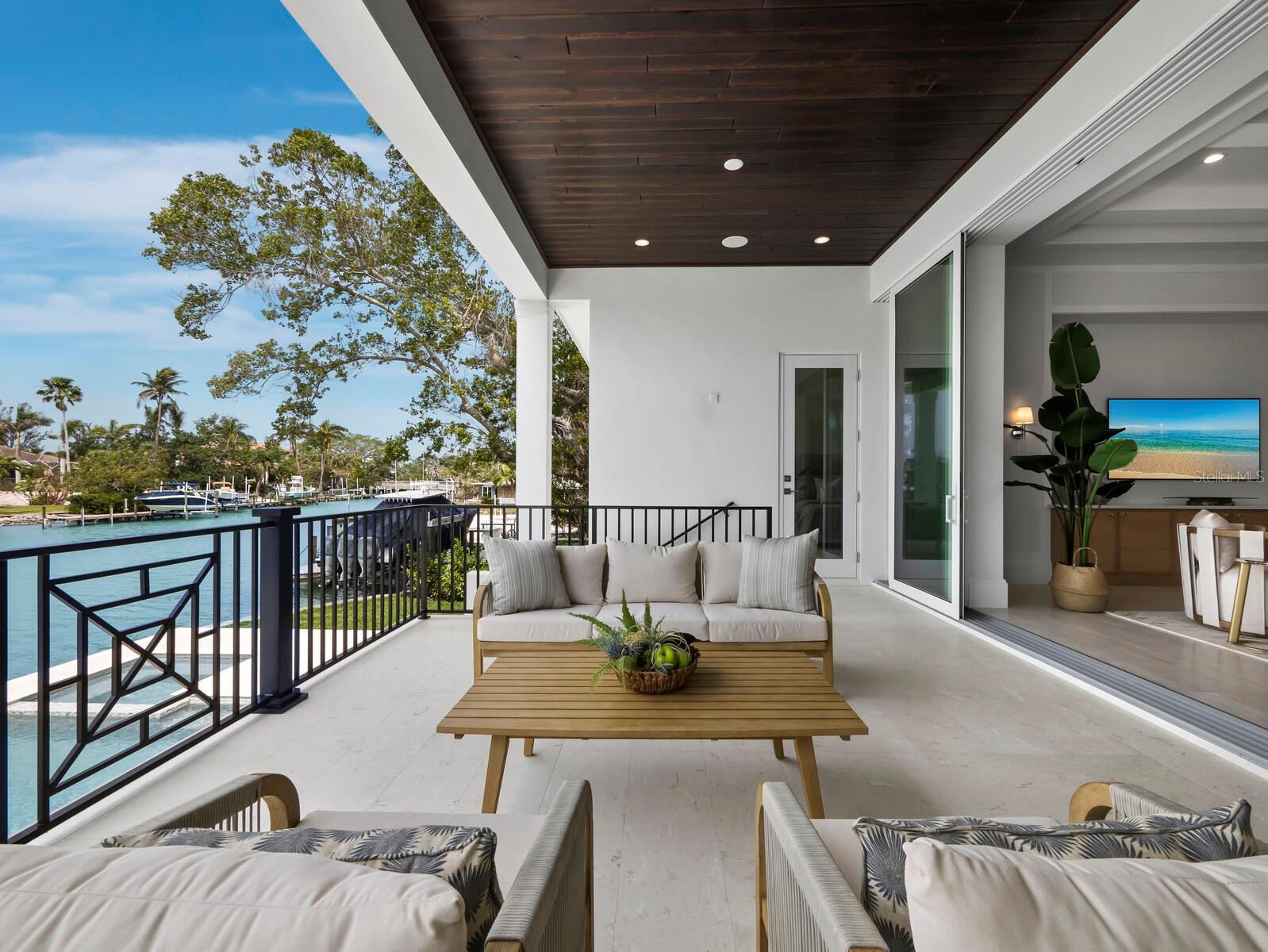 BAY ISLAND - Residential