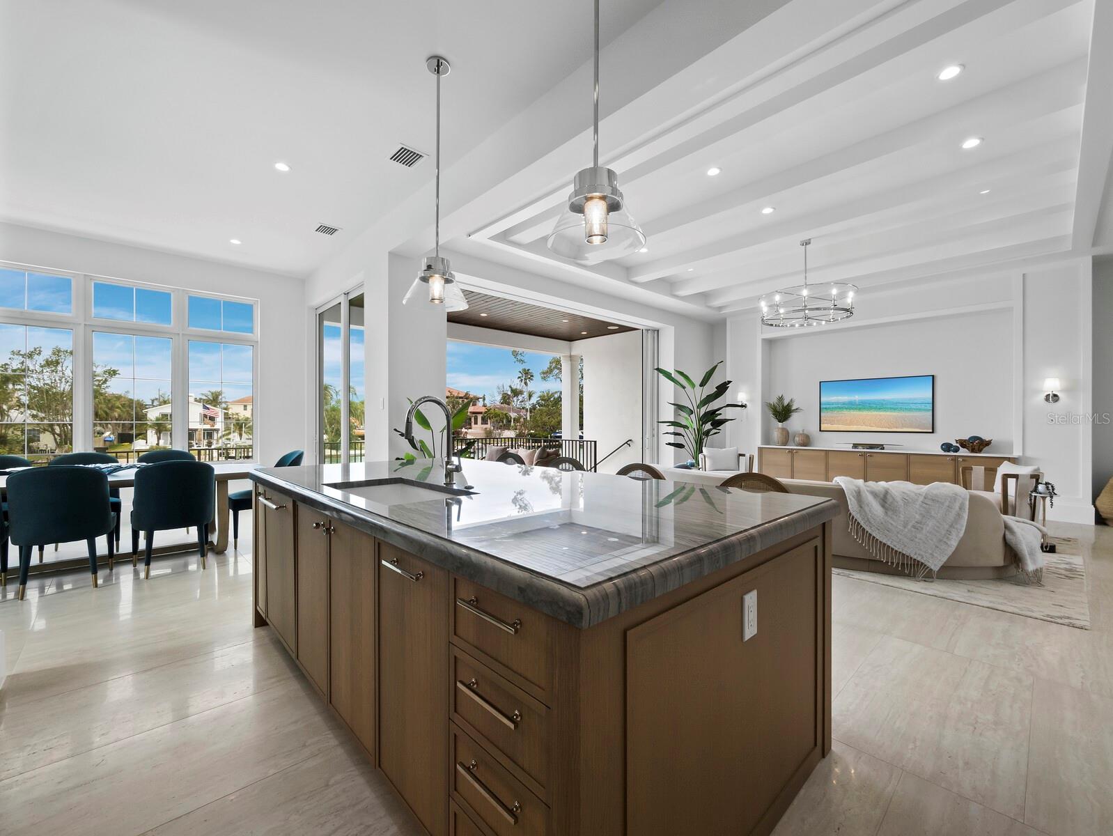 BAY ISLAND - Residential