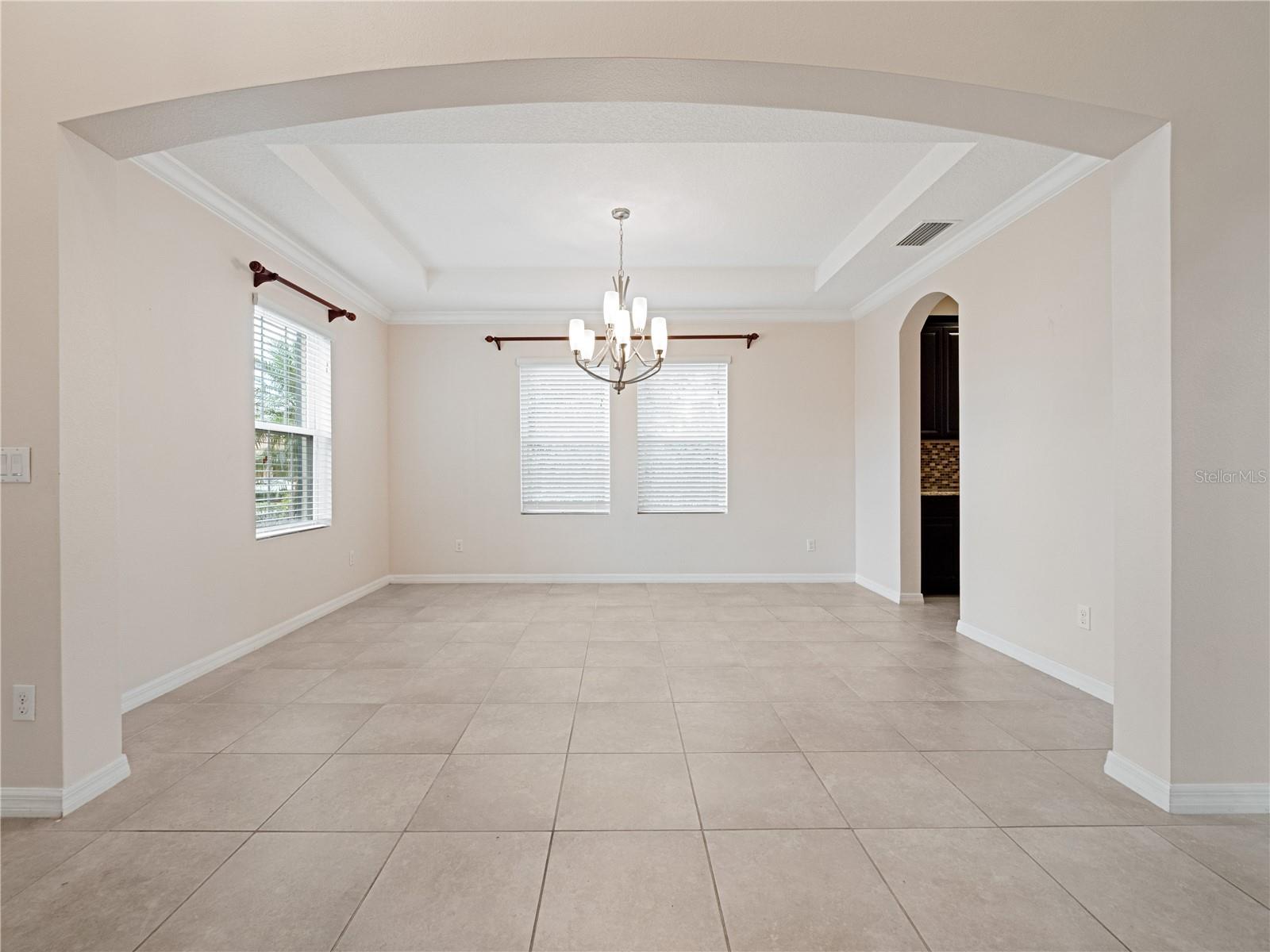 2015 SANDY GARDEN LANE