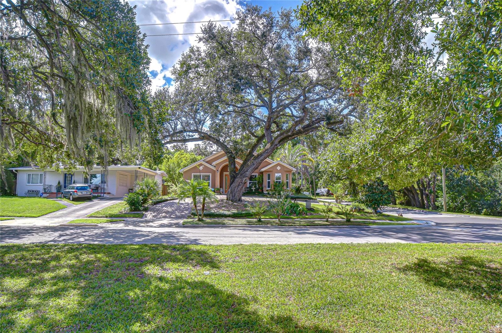 BOWMAN HEIGHTS - Residential