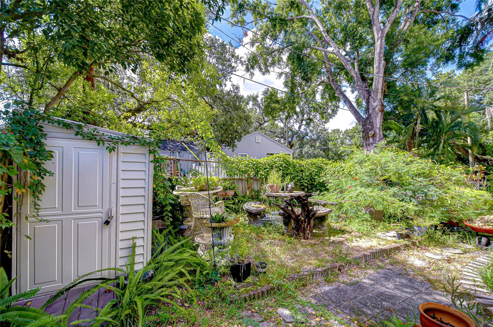 BOWMAN HEIGHTS - Residential