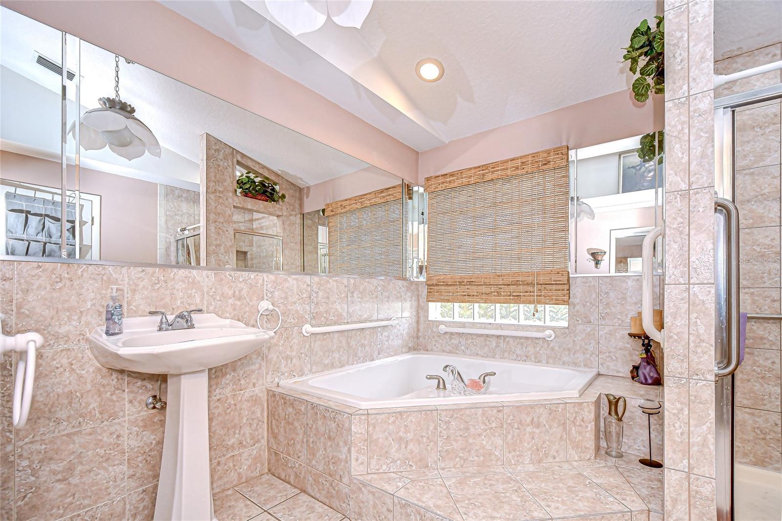 BOWMAN HEIGHTS - Residential