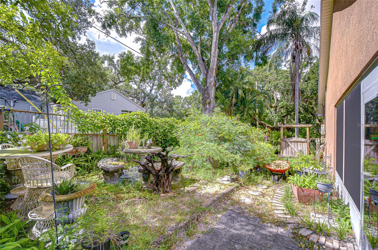 BOWMAN HEIGHTS - Residential