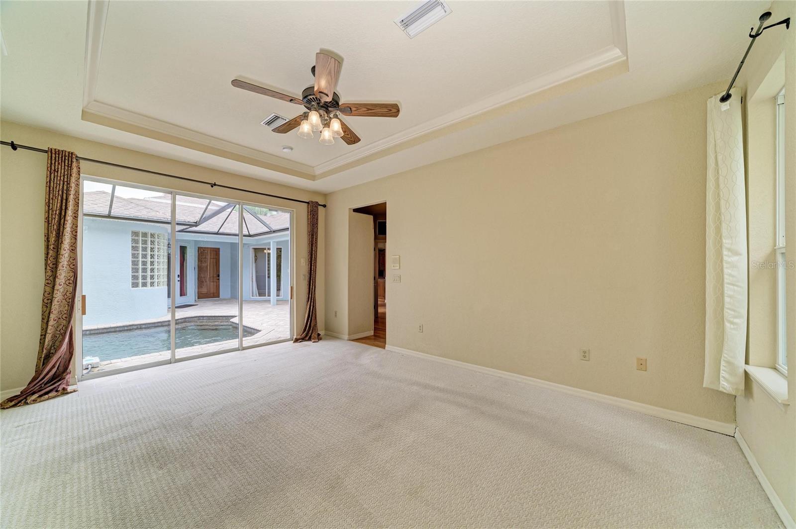 OAKLEY - Residential