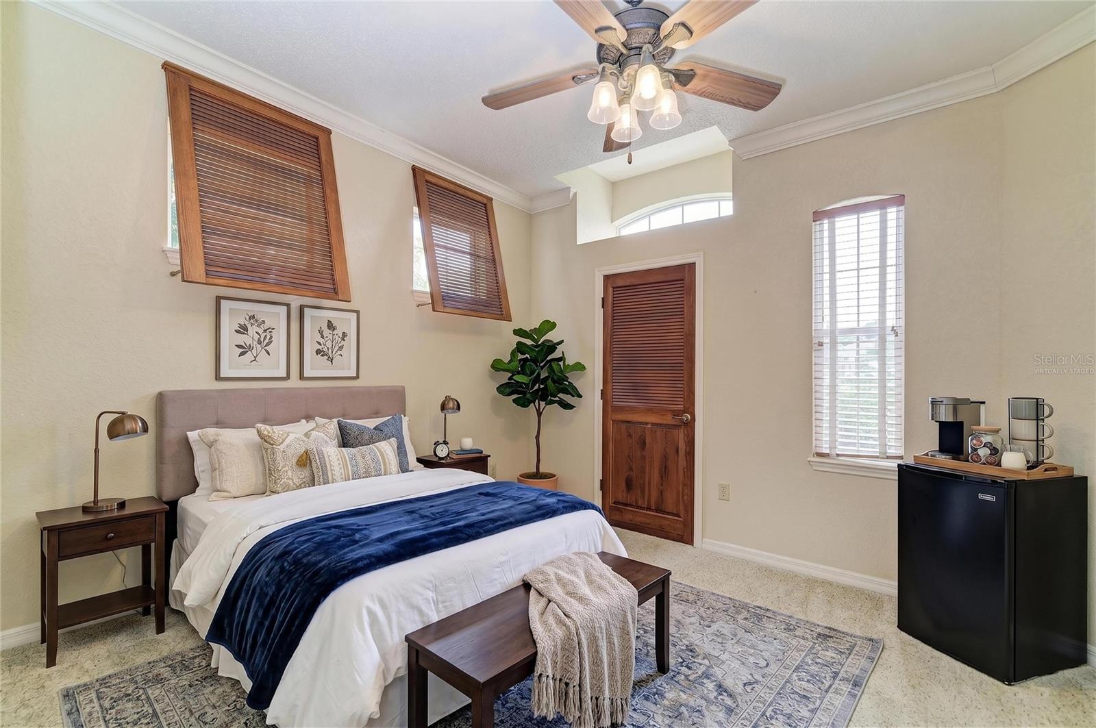 OAKLEY - Residential