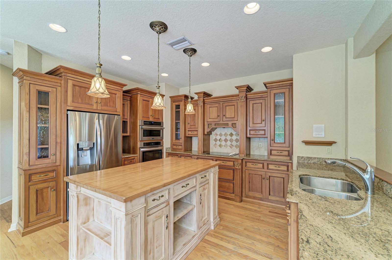 OAKLEY - Residential