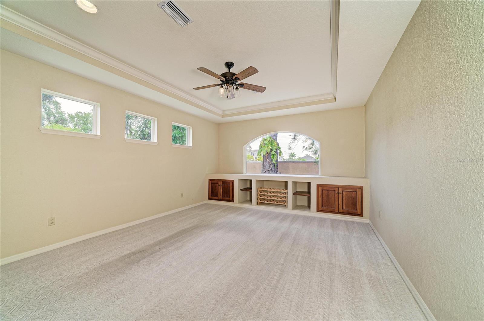 OAKLEY - Residential