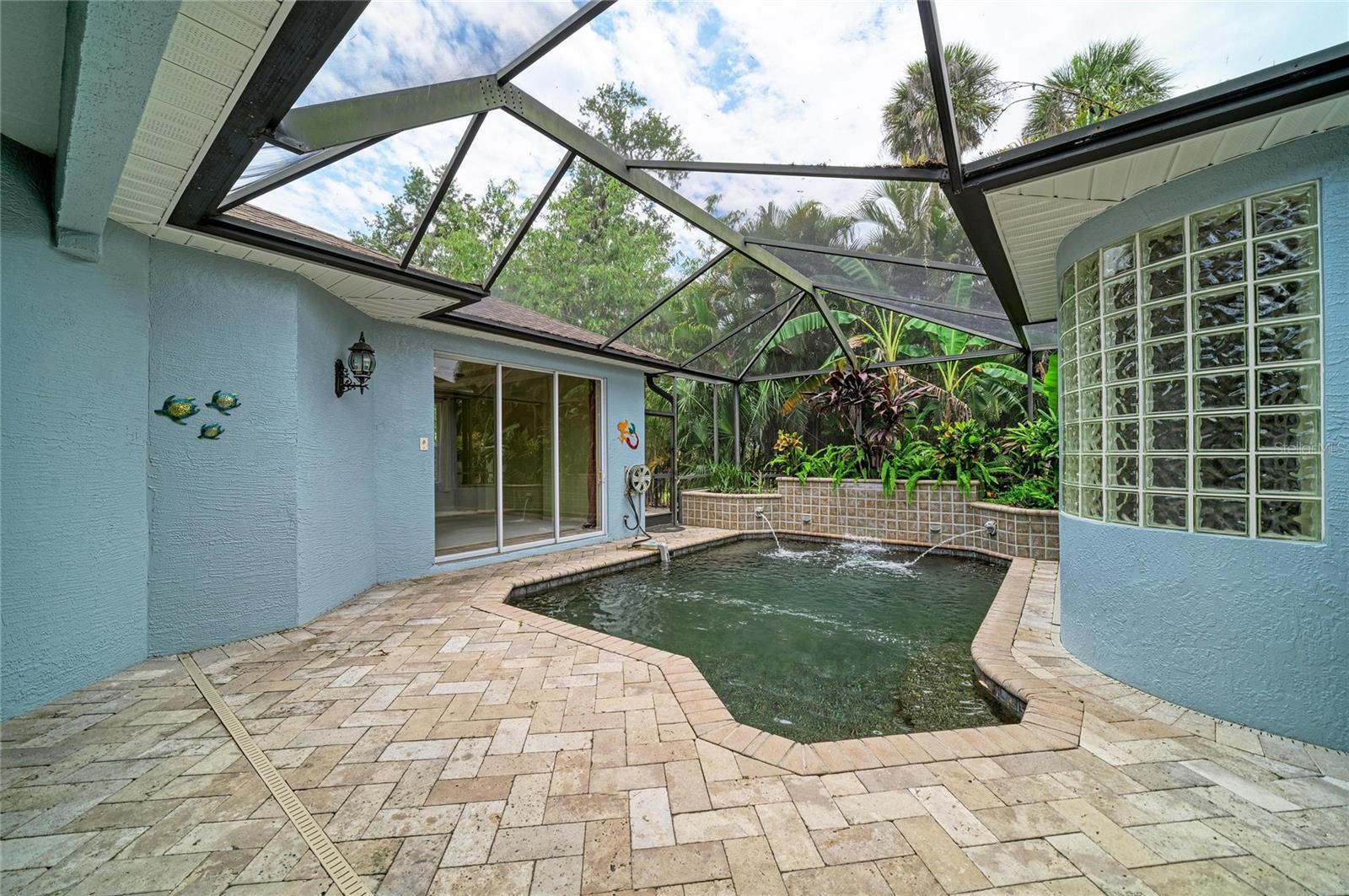 OAKLEY - Residential