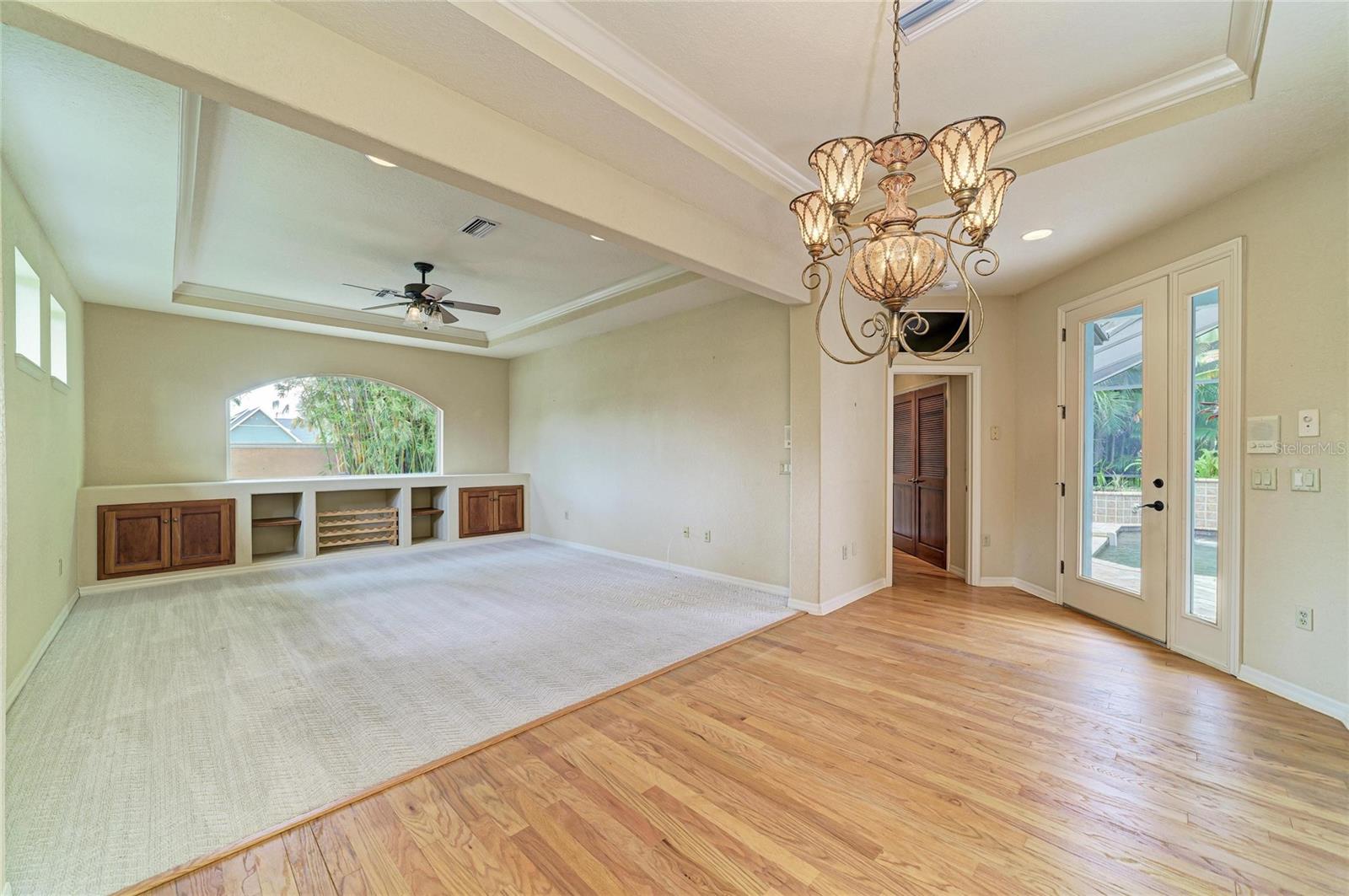 OAKLEY - Residential